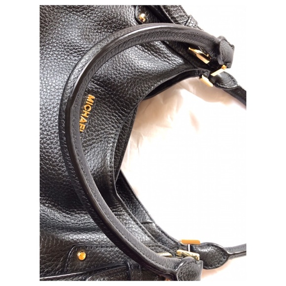 Michael Kors Bedford black leather shoulder bag - Picture 9 of 13